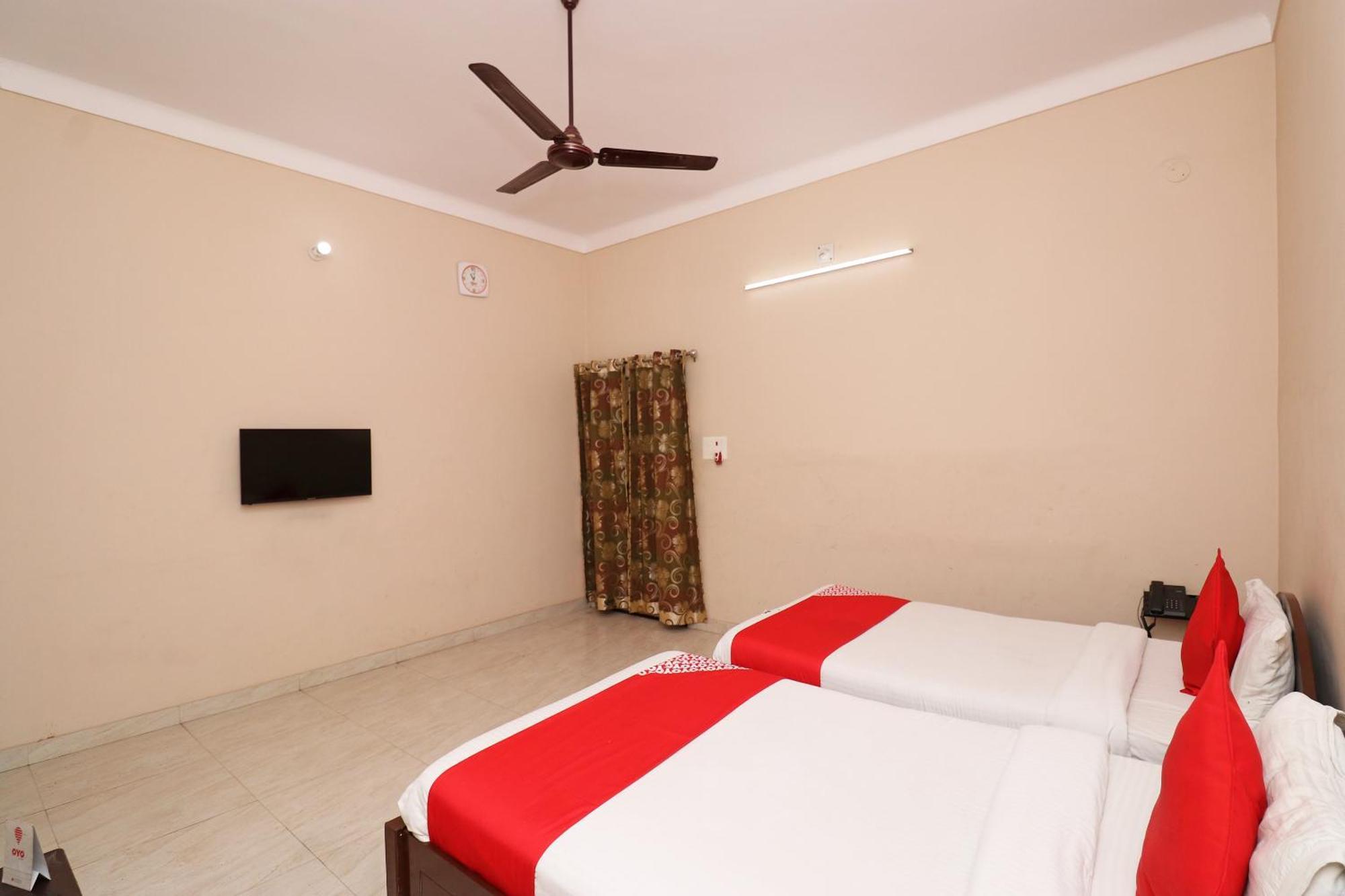 Flagship Chandra Prabha Guest House Bénarès Extérieur photo